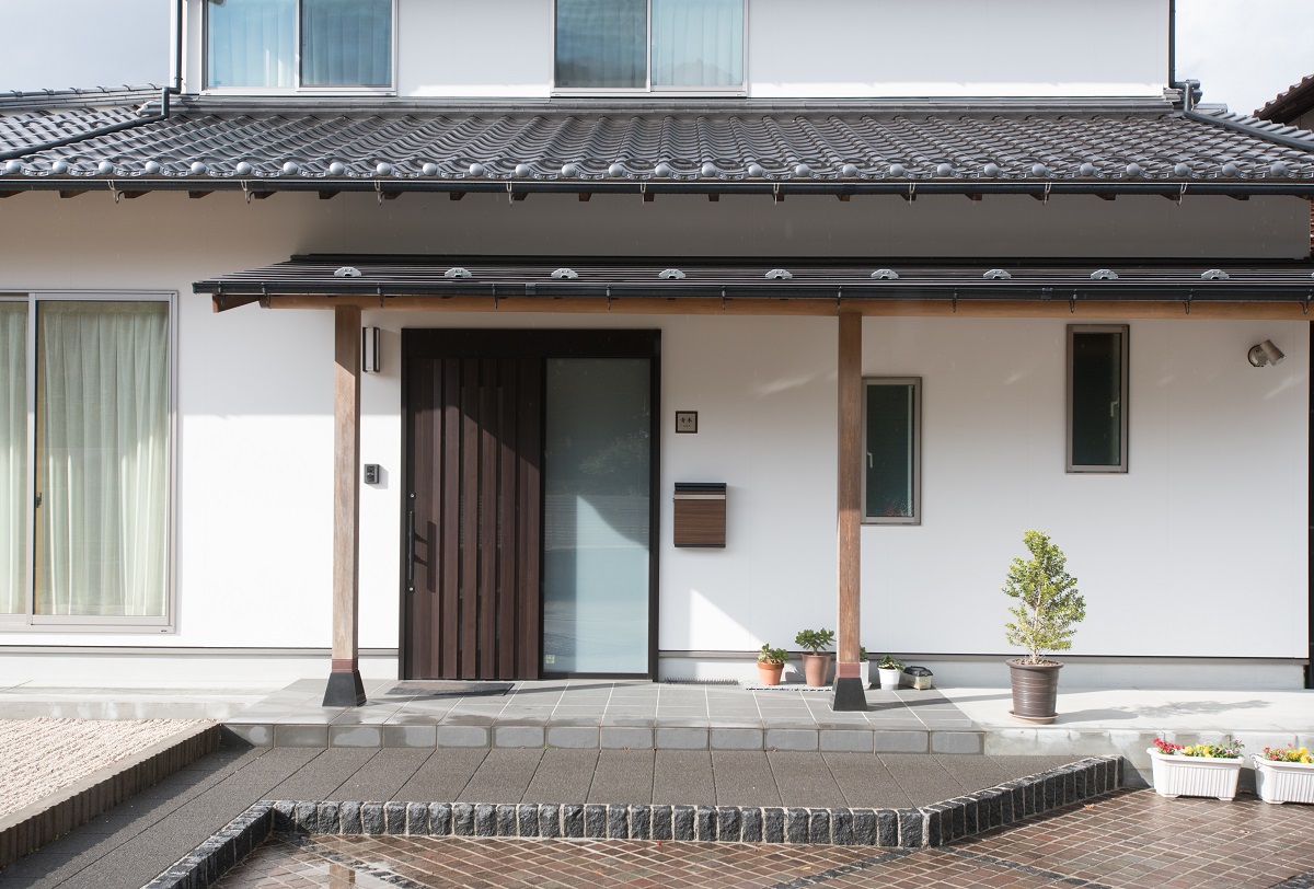 和風外観 玄関 島根県で新築を建てるなら ピース島根 新築デザインと住宅メーカー情報