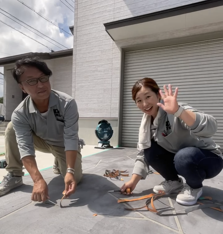 二人笑顔