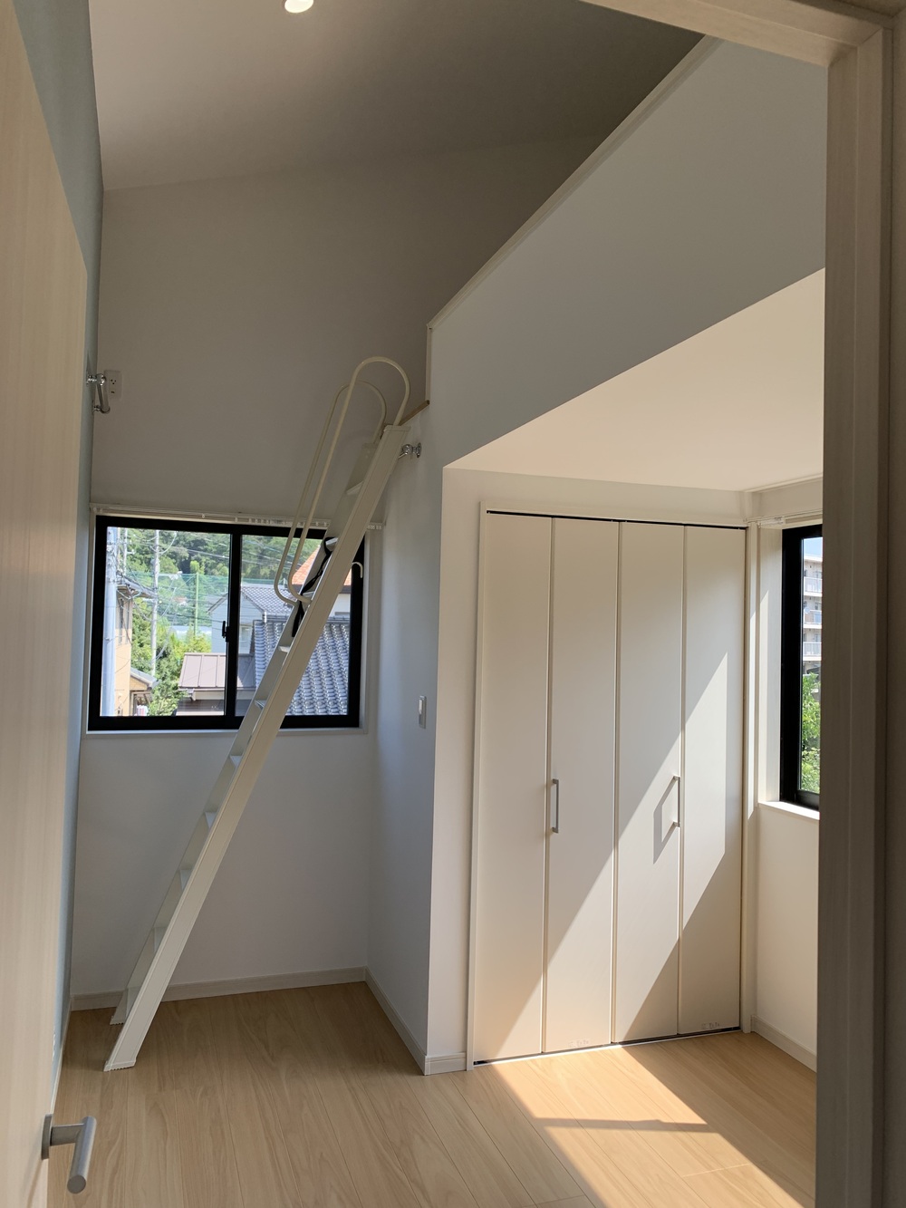 ロフト付きの部屋