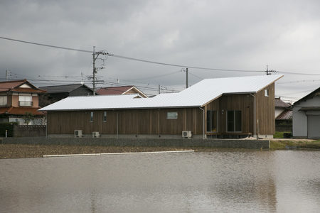 平屋外観